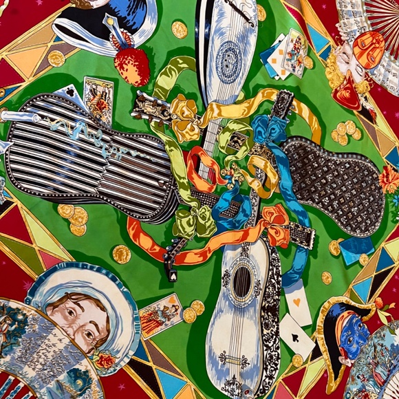 Hermes Cashmere GM Collections Imperiales Shawl Scarf  Iconic Hermes scarf like new
